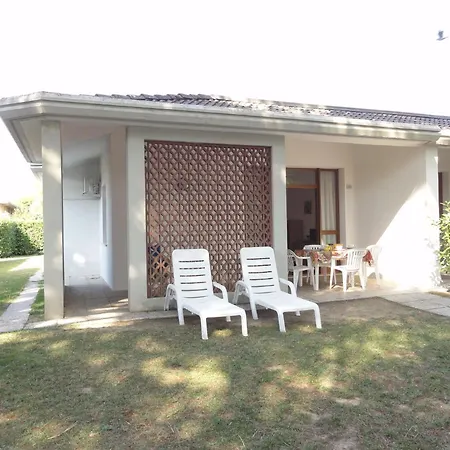 Semi-detached In A Quiet Area וילה ביביונה