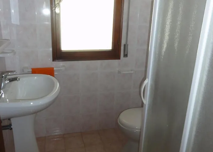 Semi-detached In A Quiet Area ビビオーネ